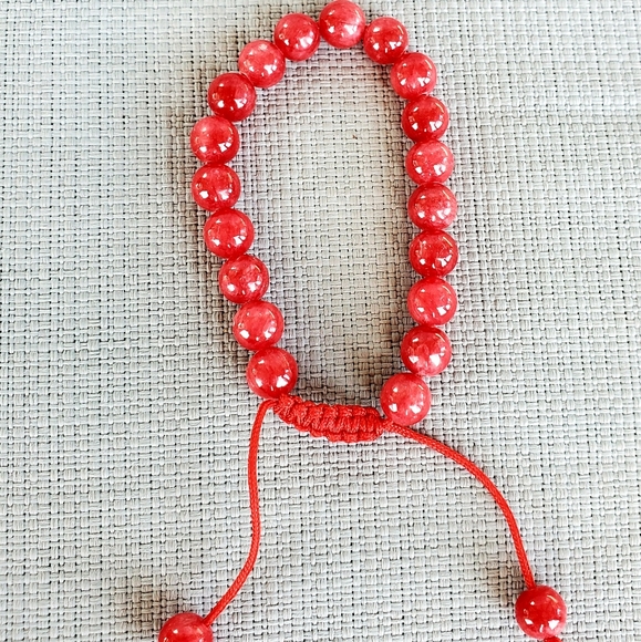 New Red Jade Adjustable Rope Pull Bracelet. - Picture 13 of 13